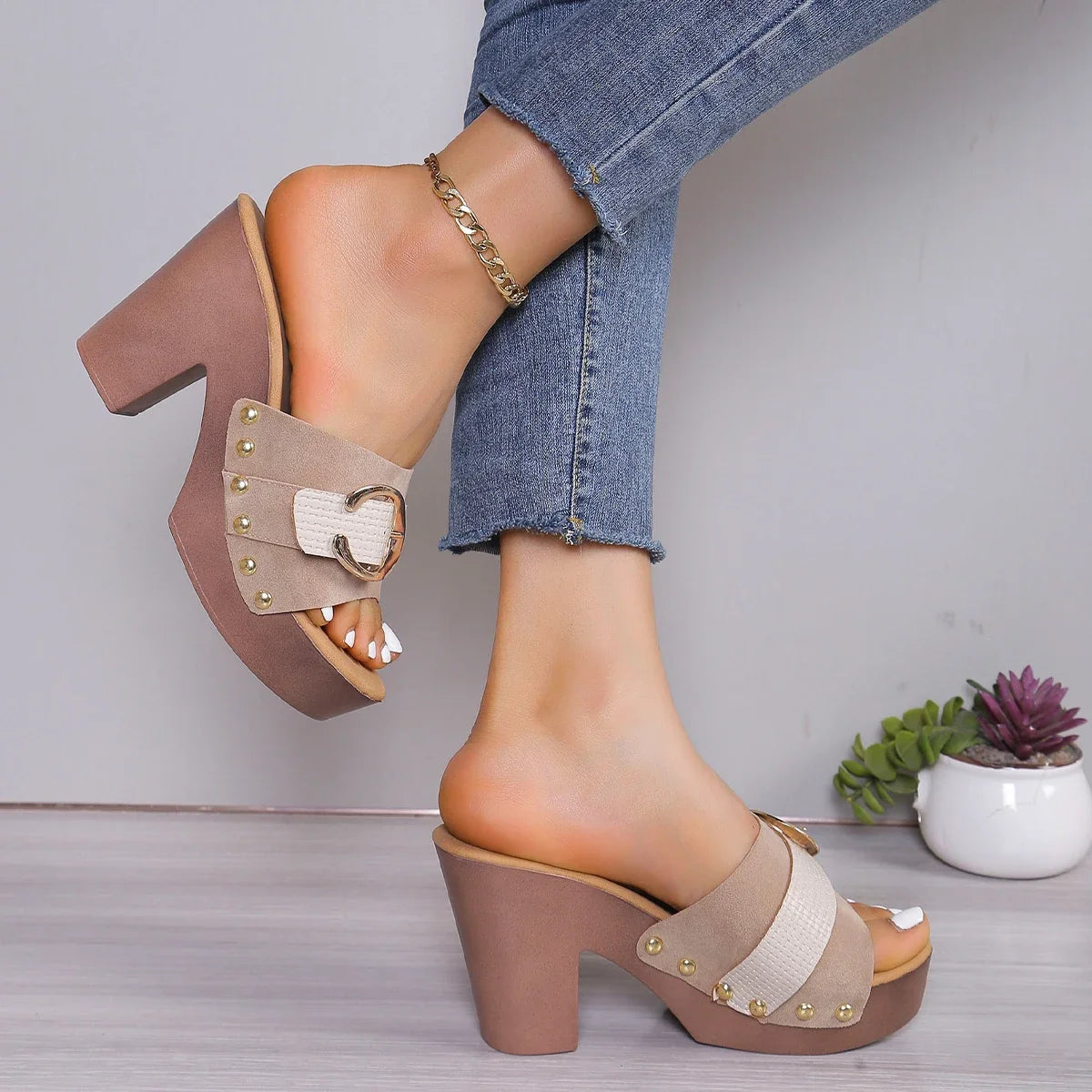 Women Sandals Summer Square High Heels Women Platform Sandals Rivet Pumps Peep Toe Female Elegant Ladies Shoes 